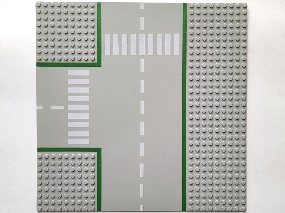 LEGO RARE Vintage 32x32 Light Grey (Old Shade) Road T Intersection Baseplate - Classic Town