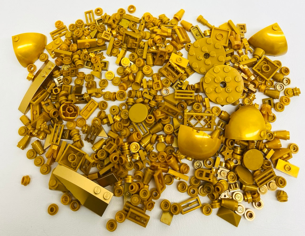 LEGO Pearl Gold Fun Pack Mixed Pieces