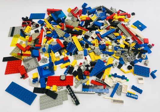 LEGO Vintage Mixed Pieces Fun Pack Huge Selection Bricks Slopes Plates and More - Town City Technic Classic Space