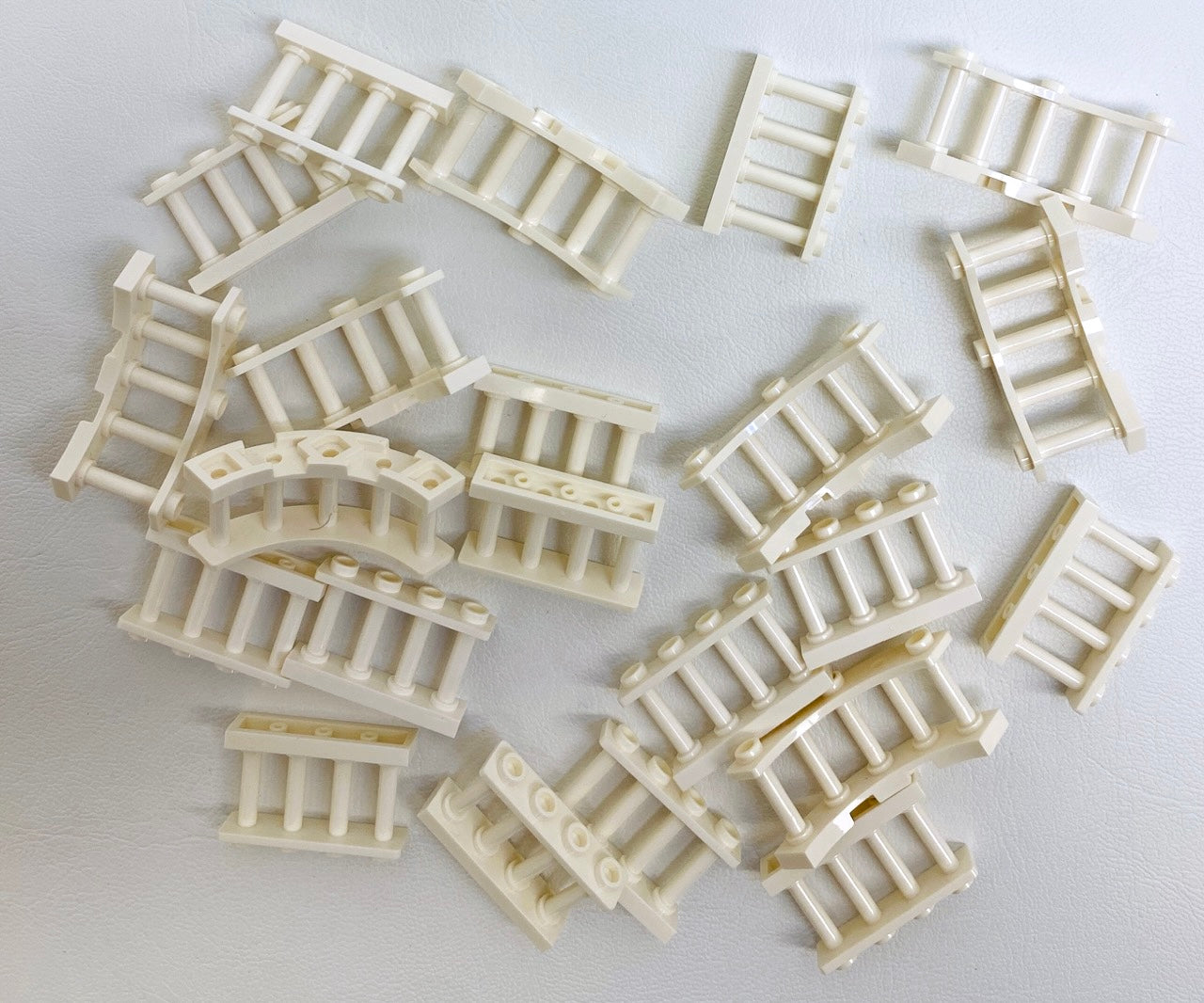 LEGO White Spindled Fences Fun Pack