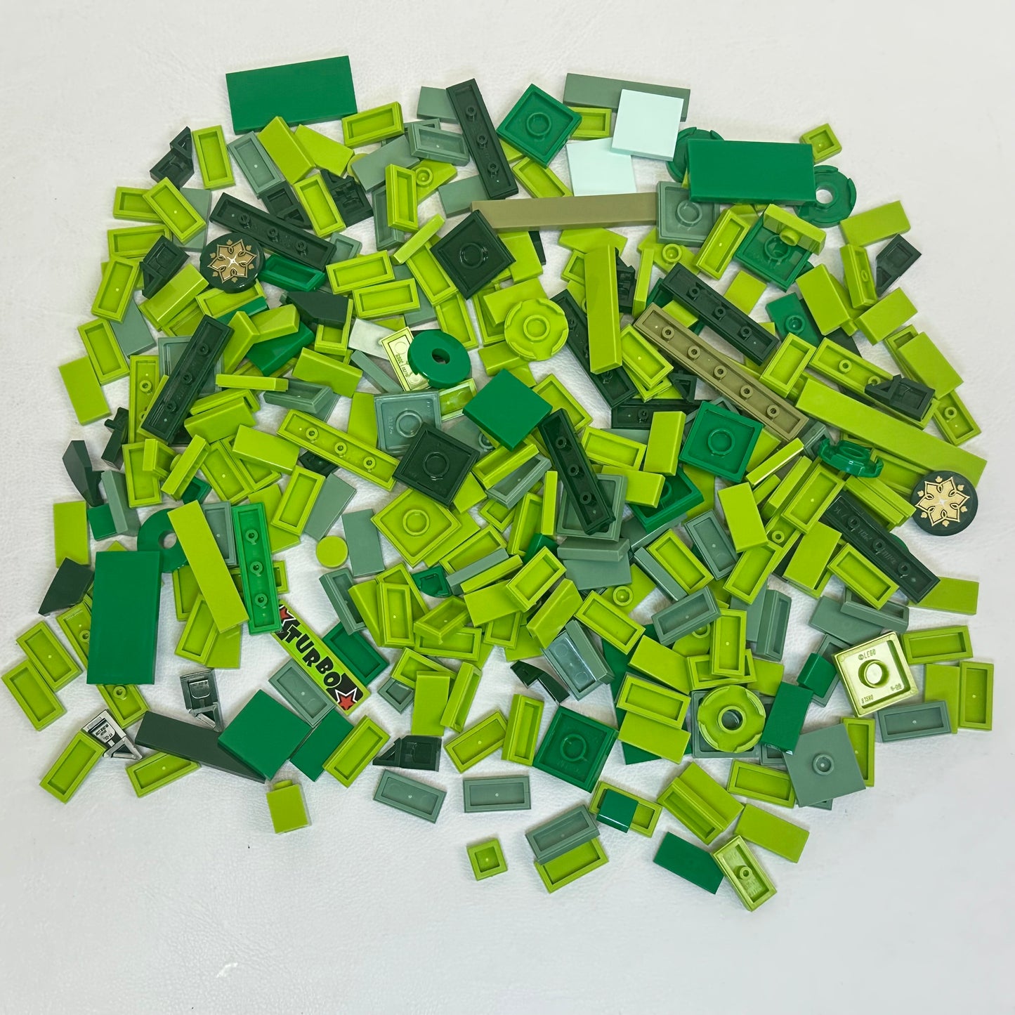 LEGO Mixed Shades of Green Tiles Fun Pack