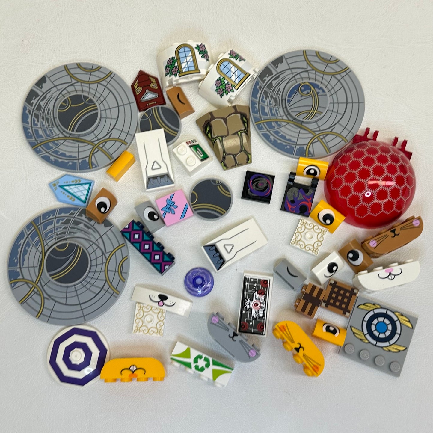 LEGO Mixed Printed Pieces Fun Pack - City Superheroes Friends and More