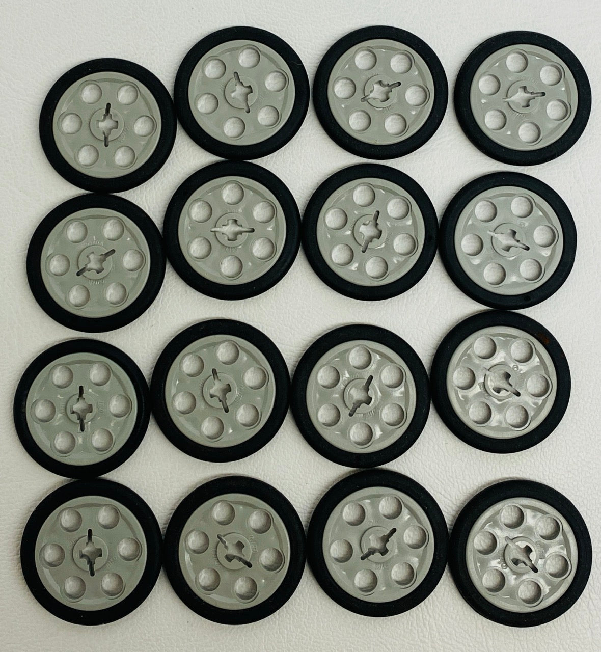 LEGO Technic Pulley Pack of 15 Light Grey (Old Shade)
