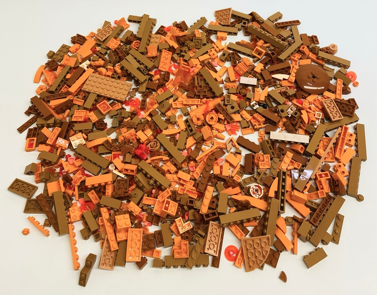 LEGO Shades of Orange Fun Pack Mixed Pieces Bricks Plates Slopes and More