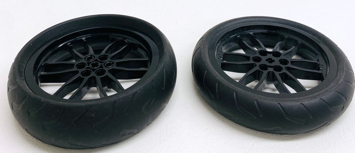 LEGO Technic Motorcycle Tyre Fun Pack 94.2x22mm and 94.3mm Narrow With Black Hubs