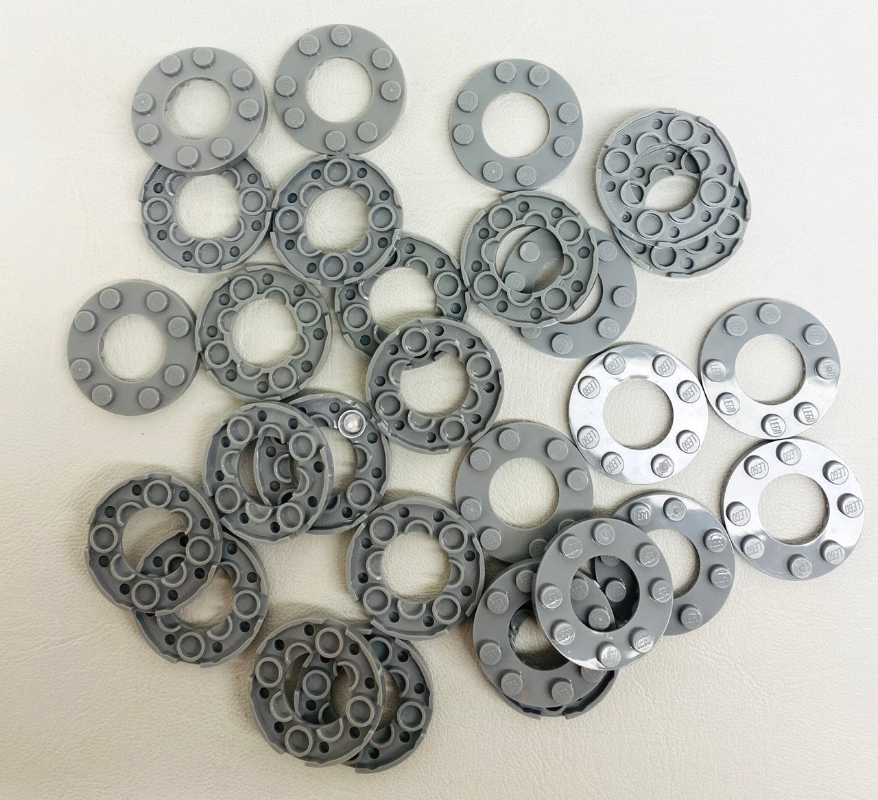 LEGO Light Bluish Grey Round Plate 4x4 with Round Open Centre - Pack of Approx 25