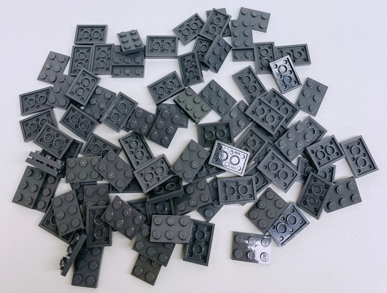 LEGO Dark Bluish Grey Plate 2x3 Fun Pack