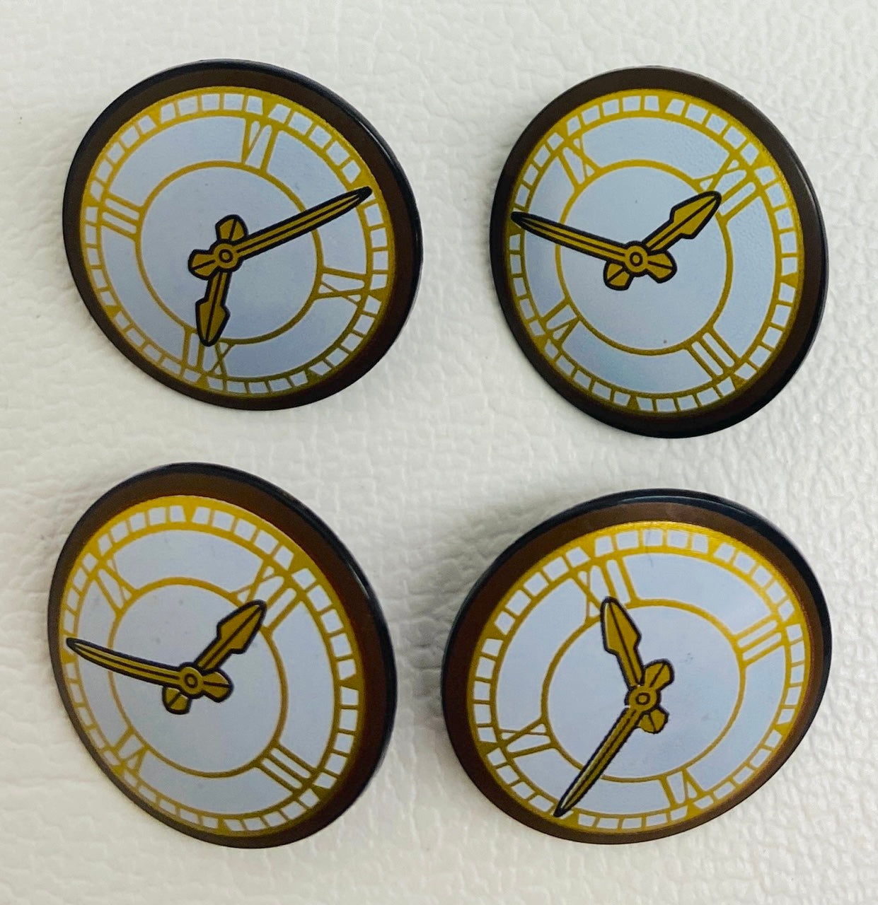 LEGO Clock Face Printed Shields Pack of 4 - Harry Potter - Winter Village