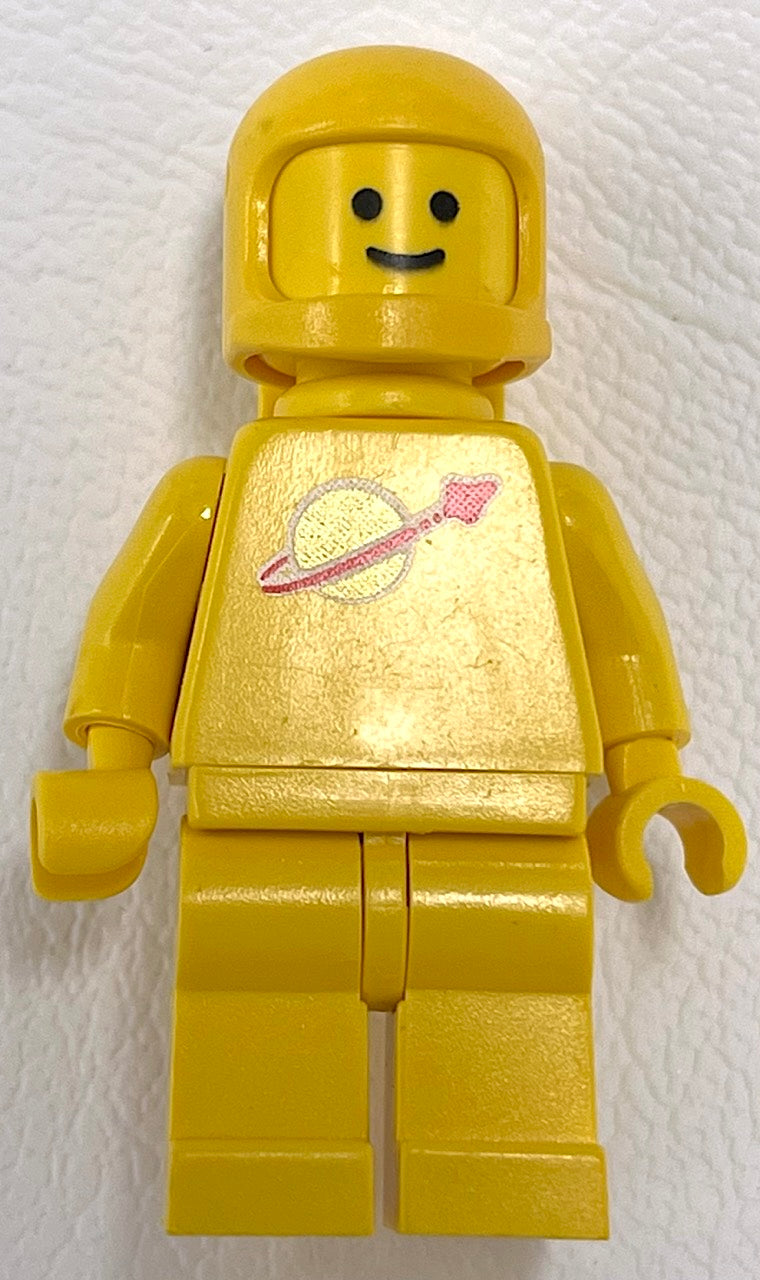 LEGO Classic Space Vintage Yellow Astronaut Minifigure