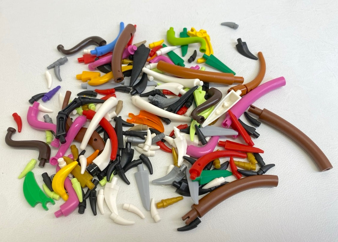 LEGO Animal Claws / Horns / Tails / Teeth Mixed Pack