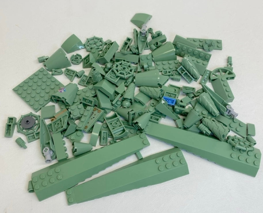 LEGO Sand Green Fun Pack Mixed Pieces
