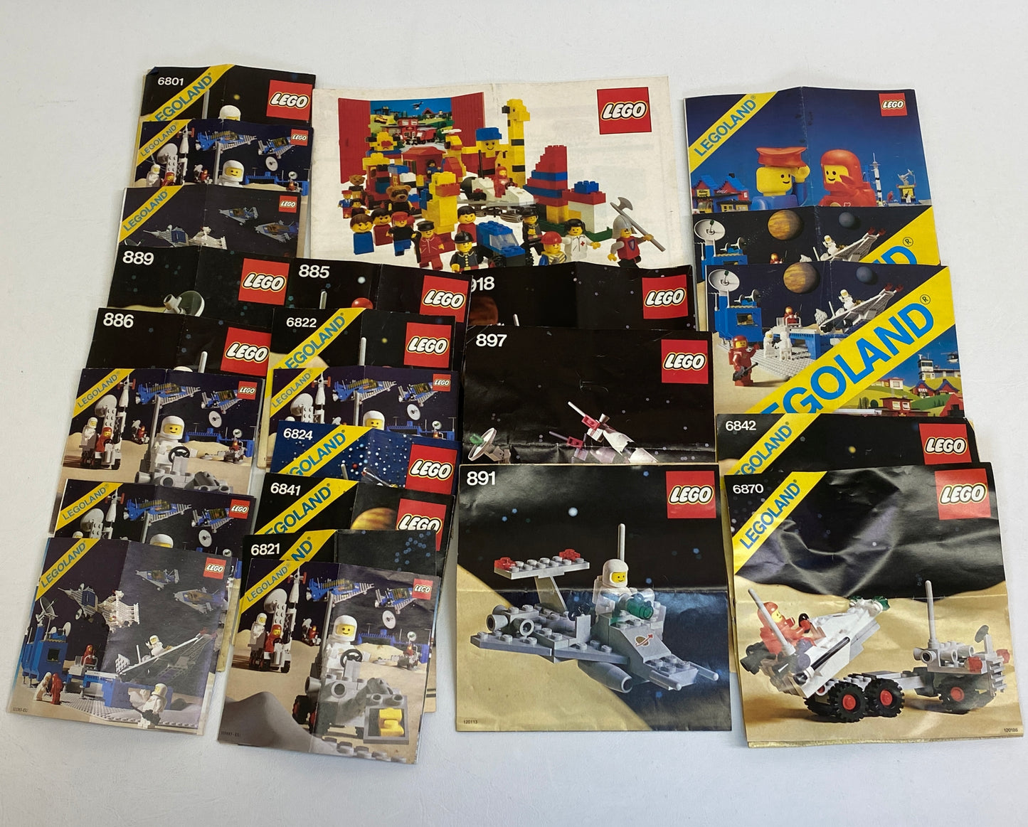 LEGO Vintage Space Instructions and Catalogue Fun Pack 1970s-1980s