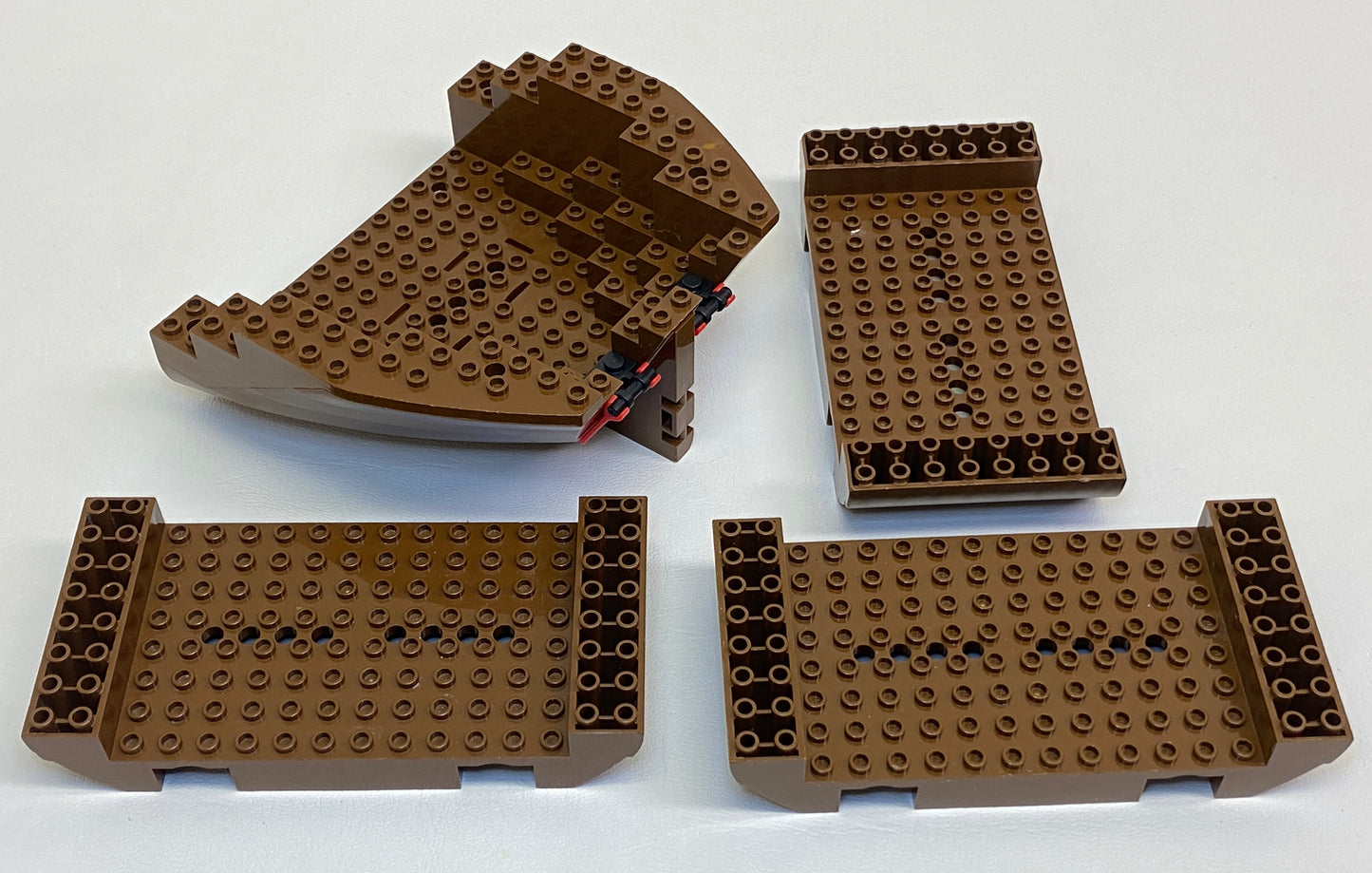 LEGO Pirates Ship Hull Fun Pack Brown (Old Shade)