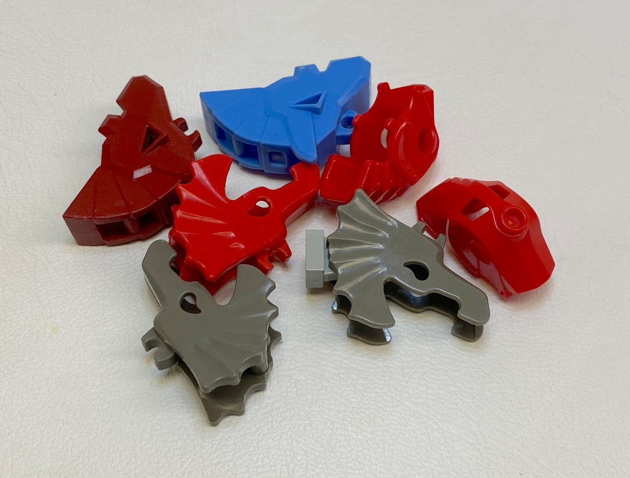 LEGO Castle Animal Horse Armour Helmets Fun Pack Mixed Colours