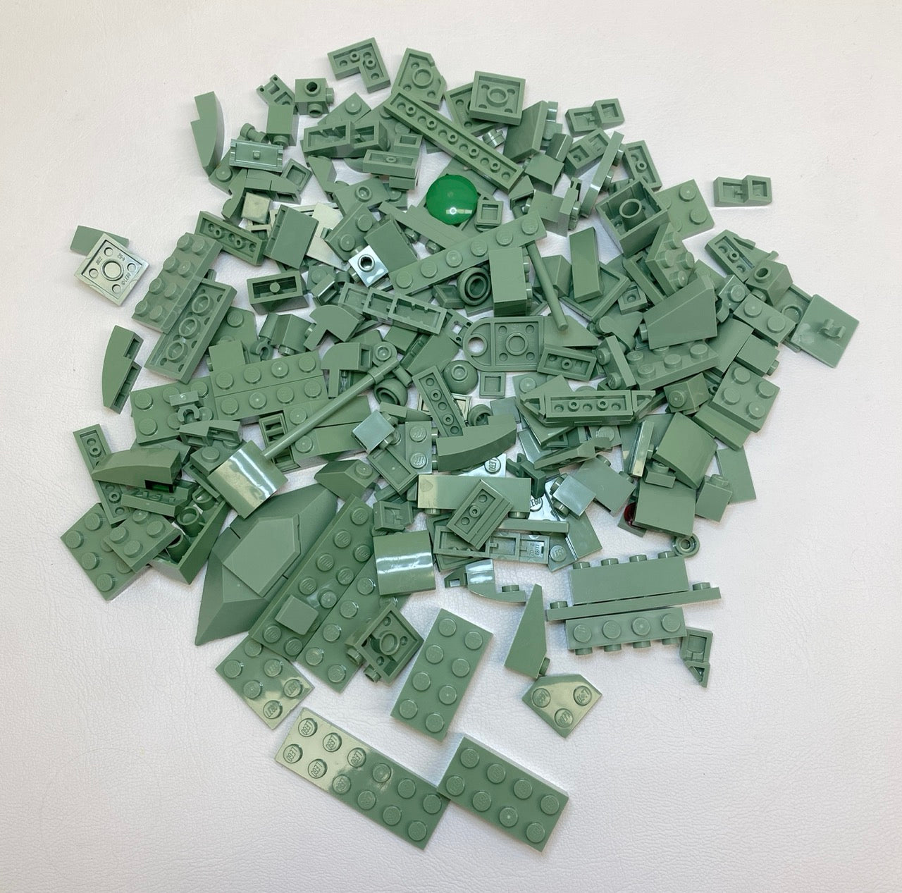 LEGO Sand Green Fun Pack Mixed Pieces