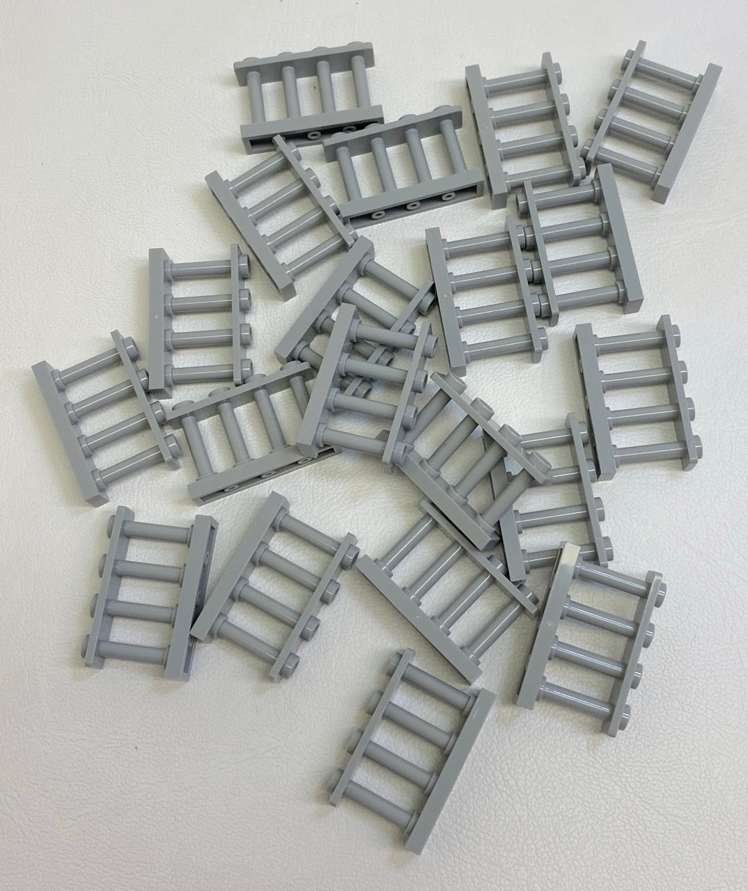 LEGO Light Bluish Grey Spindled Fences Fun Pack of 20
