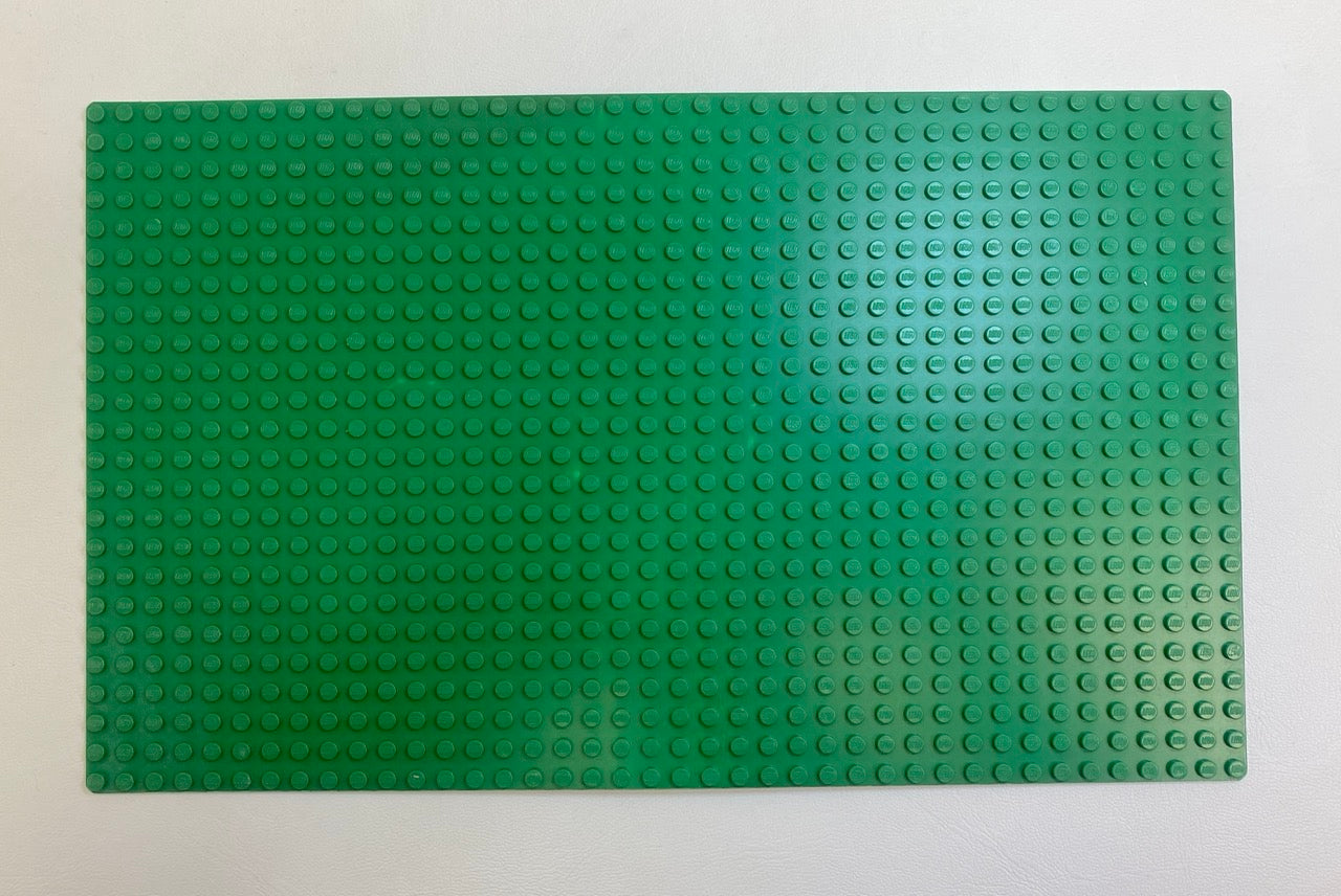 LEGO Vintage Baseplate 24x40 Green - From The Fabuland House #3678