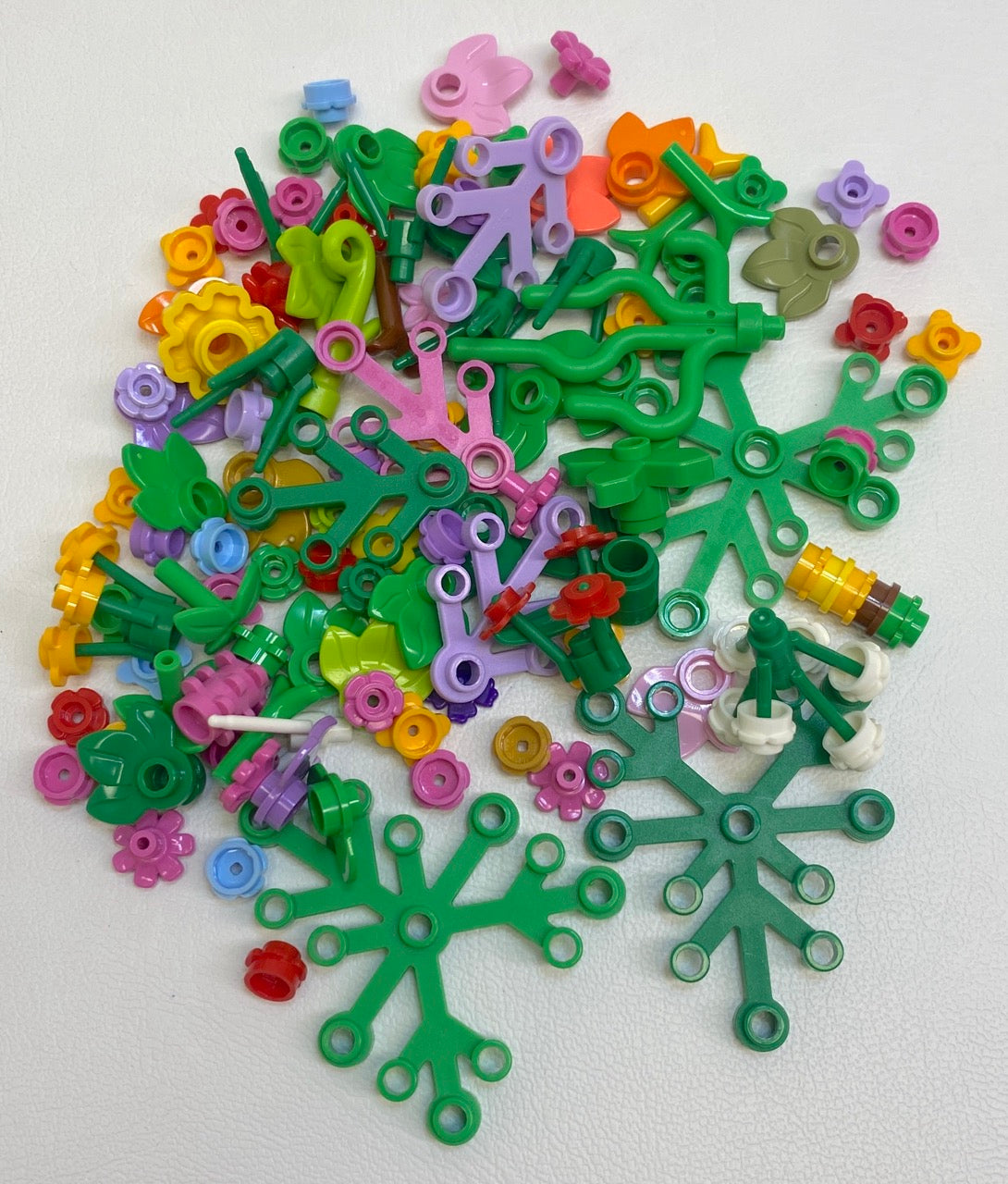 LEGO Plants Mixed Fun Pack Leaves Flowers Foliage