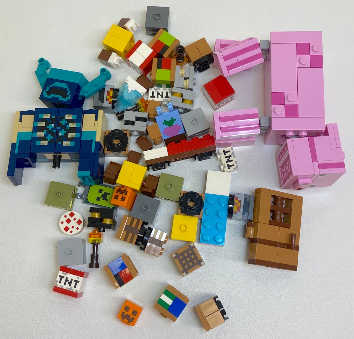 LEGO Minecraft Printed Pieces Fun Pack Mixed Bricks Tiles and More