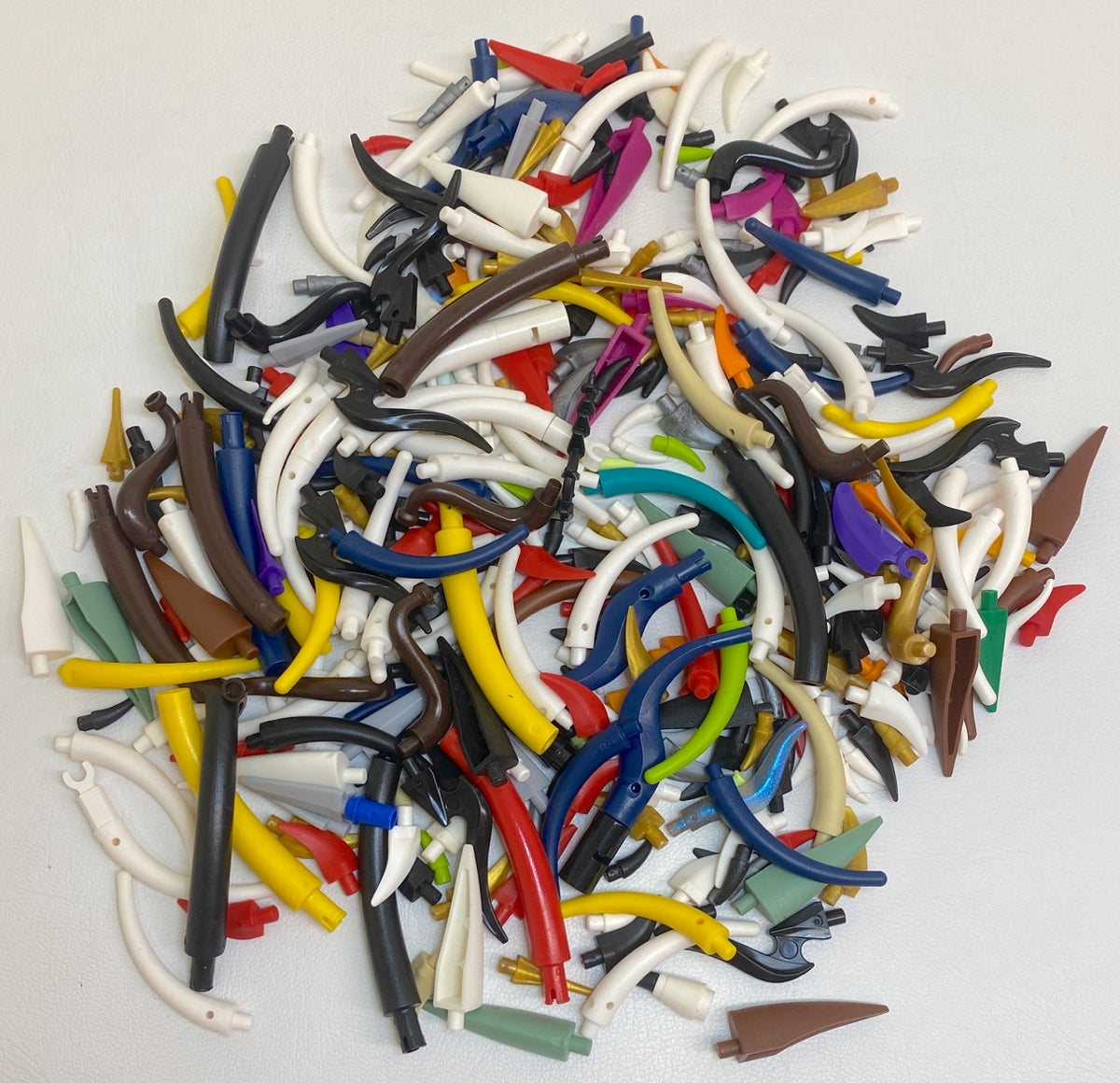 LEGO Animal Claws / Horns / Tails / Teeth Mixed Pack