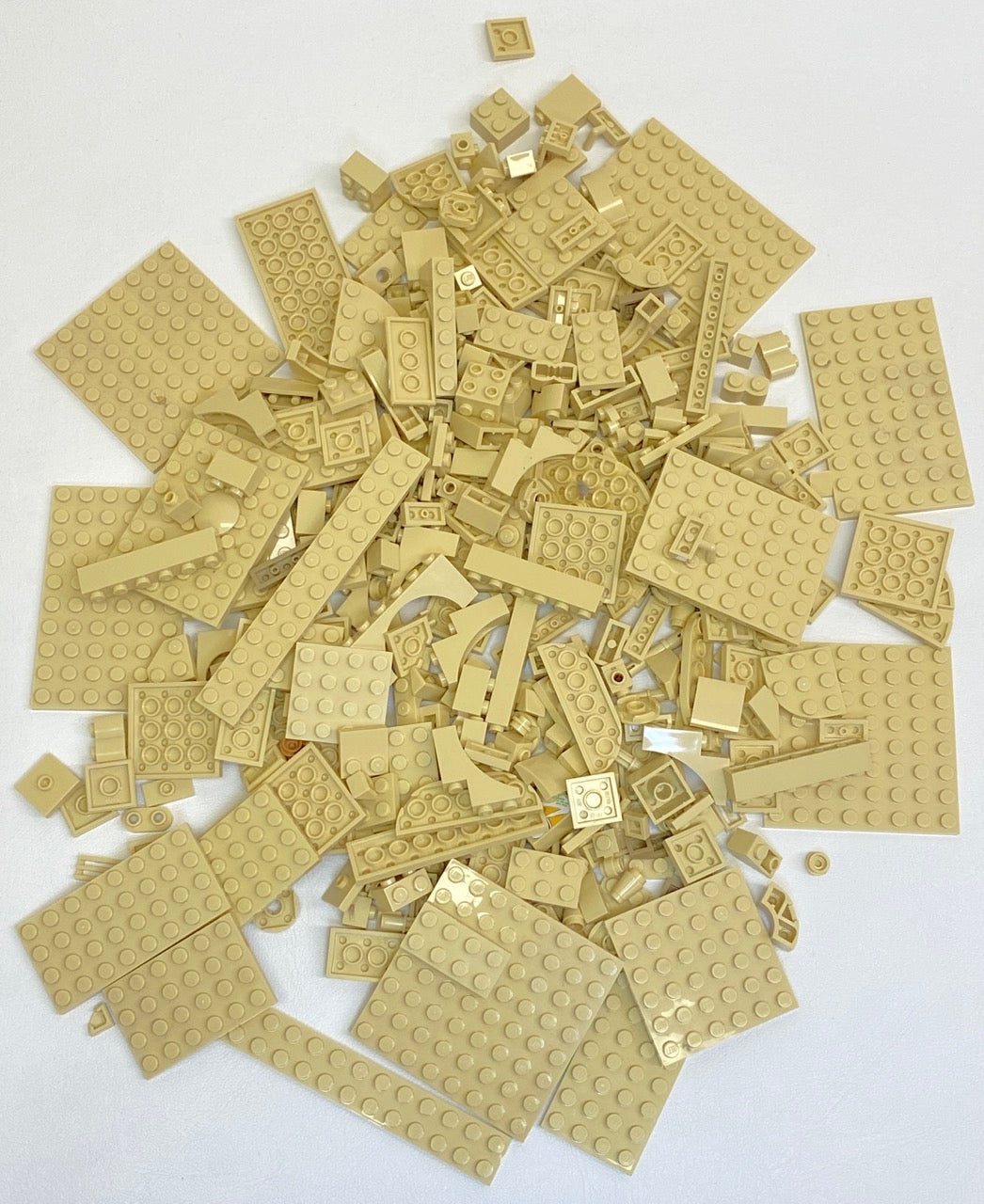 LEGO Tan Fun Pack Mixed Pieces Plates and Bricks
