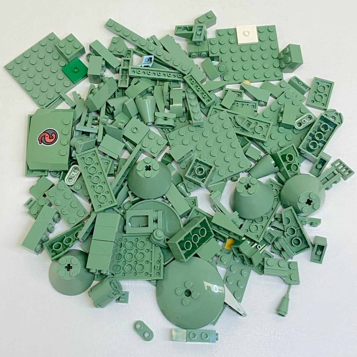 LEGO Sand Green Fun Pack Mixed Pieces