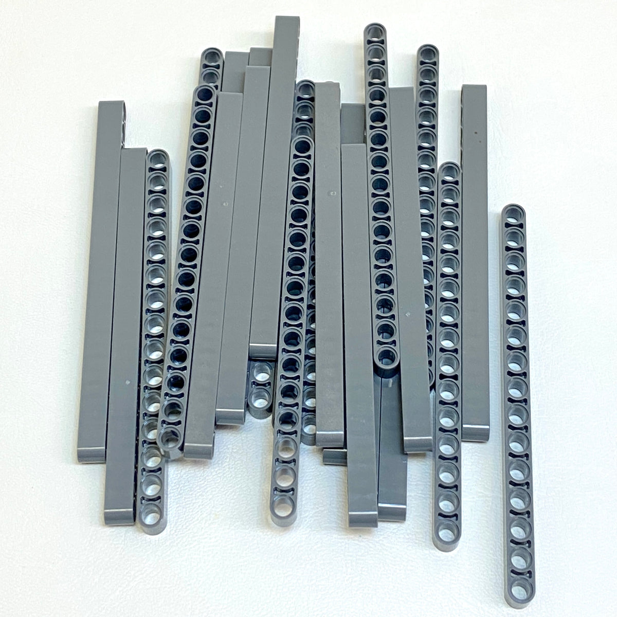 LEGO Technic Liftarm 1x15 Fun Pack Dark Bluish Grey
