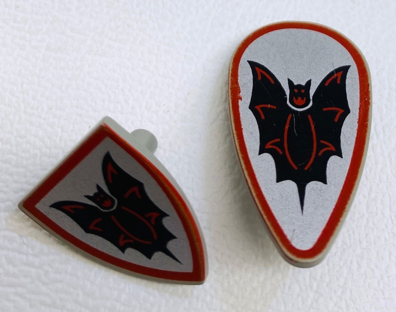 LEGO Castle Shields Fun Pack of 2 Bat Pattern