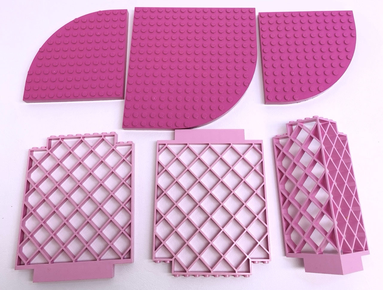 LEGO Belville Fun Pack Round Corner Bricks and Lattice Walls Shades of Pink