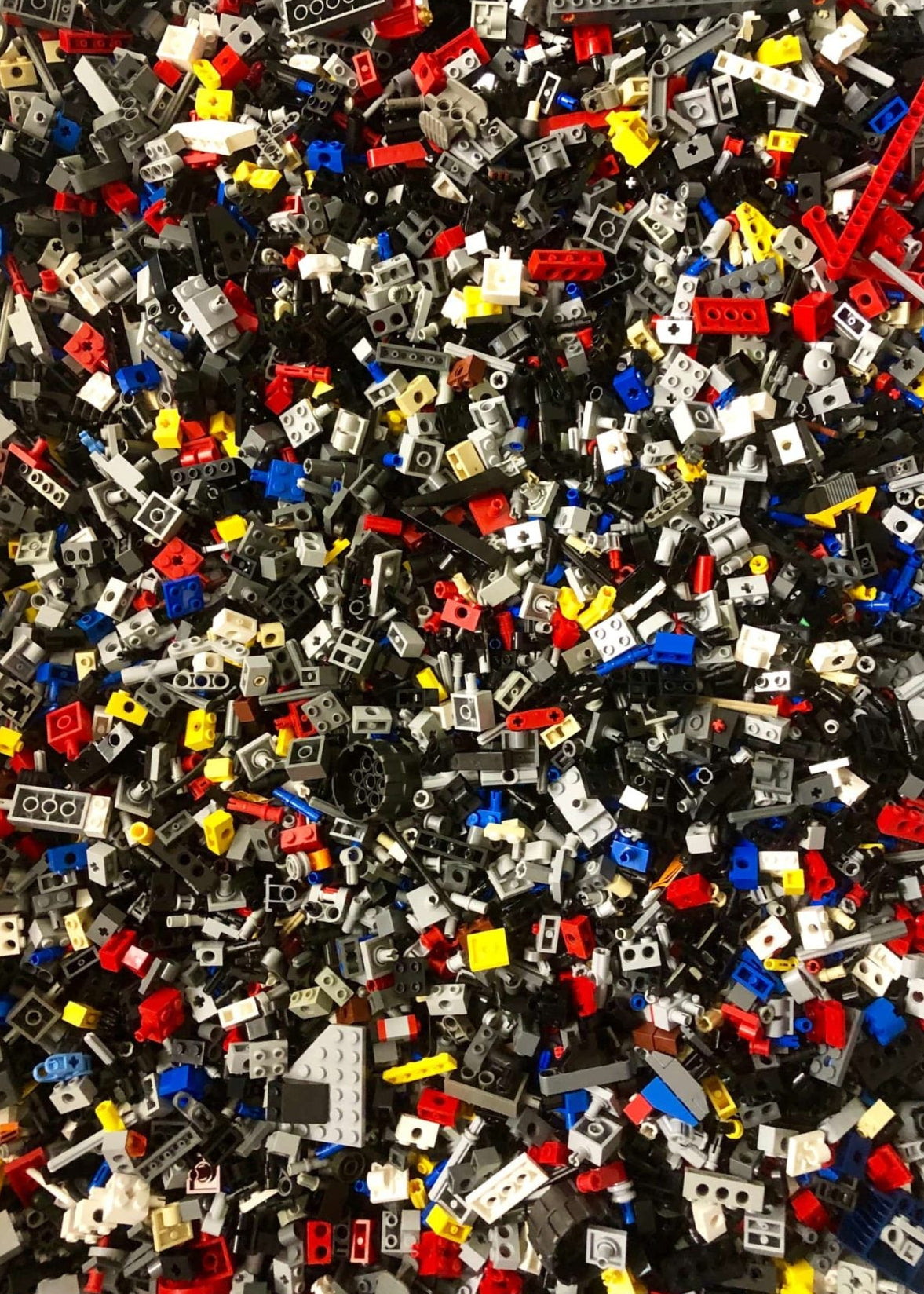 lego-technic-small-parts-mixed-bag-approx-500g-checklist-cleaned-hygenic-excellent-for-creativity-good-space-ships-great-buildings-cars-and-houses-brickresales-757-1-scaled