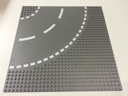 LEGO Baseplate 32x32 Dark Bluish Grey 6-Stud Curve with White Markings
