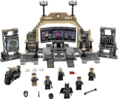 LEGO DC Superheroes The Batcave The Riddler Face-off Set #76183 BRAND NEW IN BOX