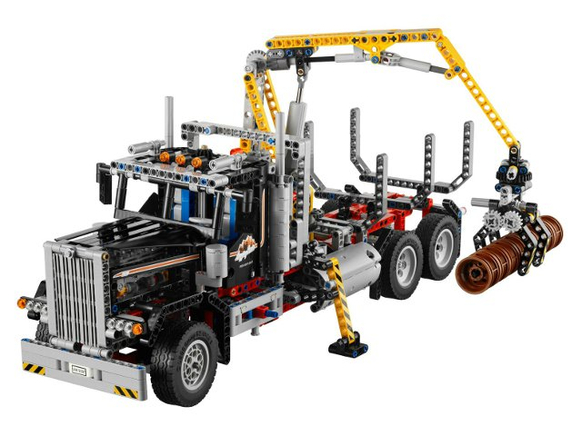 LEGO Technic Logging Truck Set #9397 BRAND NEW IN BOX