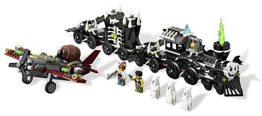 LEGO Monster Fighters The Ghost Train Set #9467 Includes Minifigures and Instructions