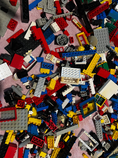 LEGO RAREST OF Vintage Massive Bulk Buy of Mixed Pieces