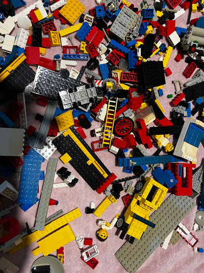 LEGO RAREST OF Vintage Massive Bulk Buy of Mixed Pieces