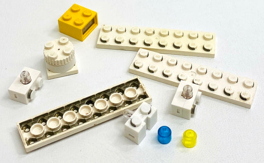 LEGO Vintage Electric Fun Pack Light Bricks Plates Siren