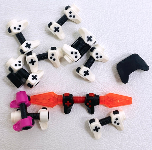 LEGO Game Controllers Fun Pack Mixed Minifigure Accessories