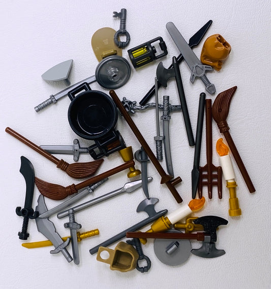 LEGO Dungeons and Dragons Adventure Accessories Pack Weapons Tools Treasure and More Castle Lord of the Rings