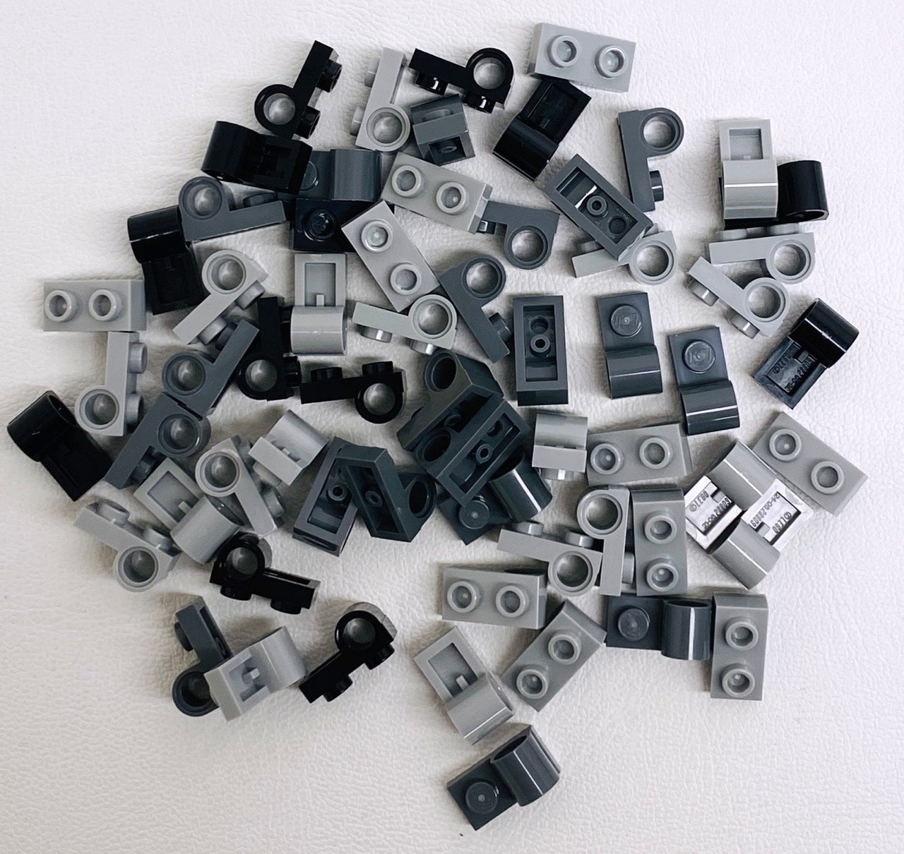 LEGO Modified Plates Fun Pack 1x2 with Pin Hole on Bottom Black / Light Bluish Grey