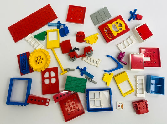 LEGO Vintage Fun Pack Mixed Pieces Basic Freestyle Fabuland