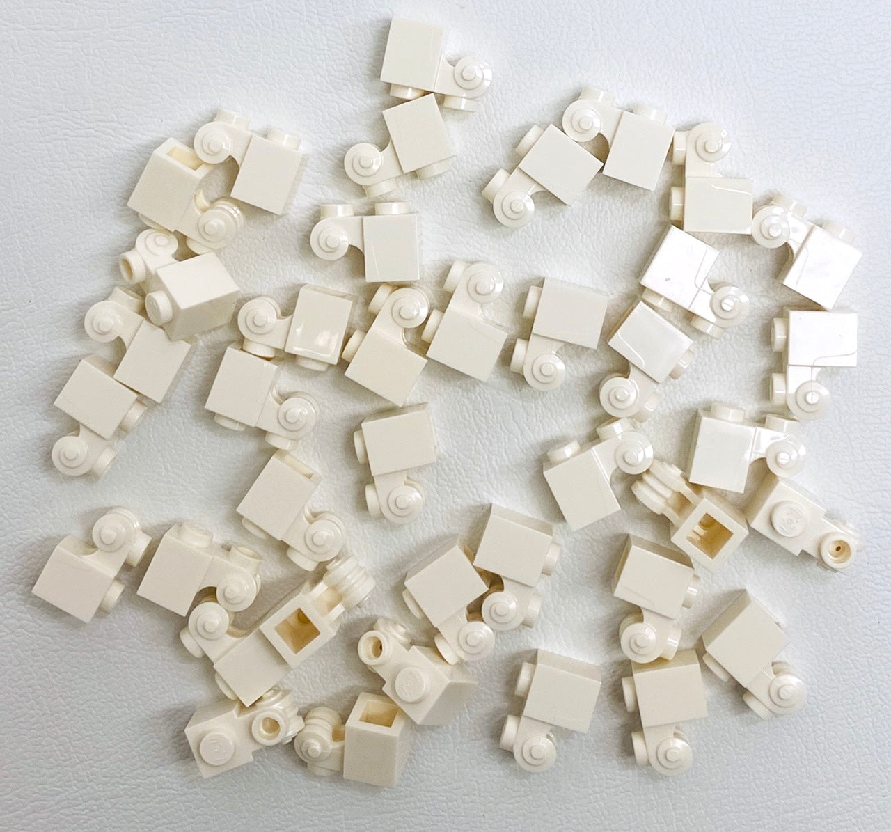LEGO Brick 1x1 with Scroll Pack of 38 White