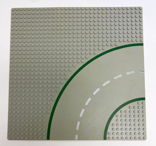 LEGO Vintage Baseplate 32x32 Light Grey (Old Shade) 9-Stud Curve Road