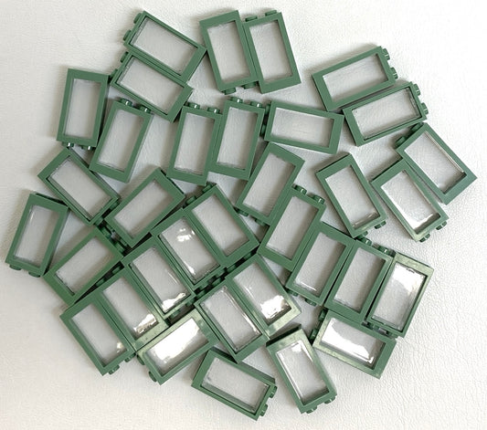 LEGO Window 1x2x3 Pack of 34 Sand Green / Trans Clear