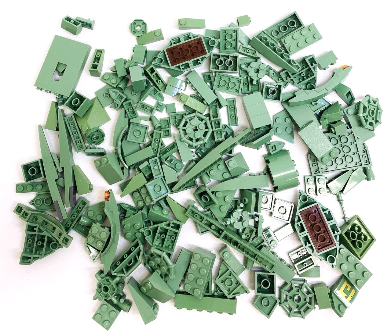 LEGO Sand Green Mixed Pieces Fun Pack