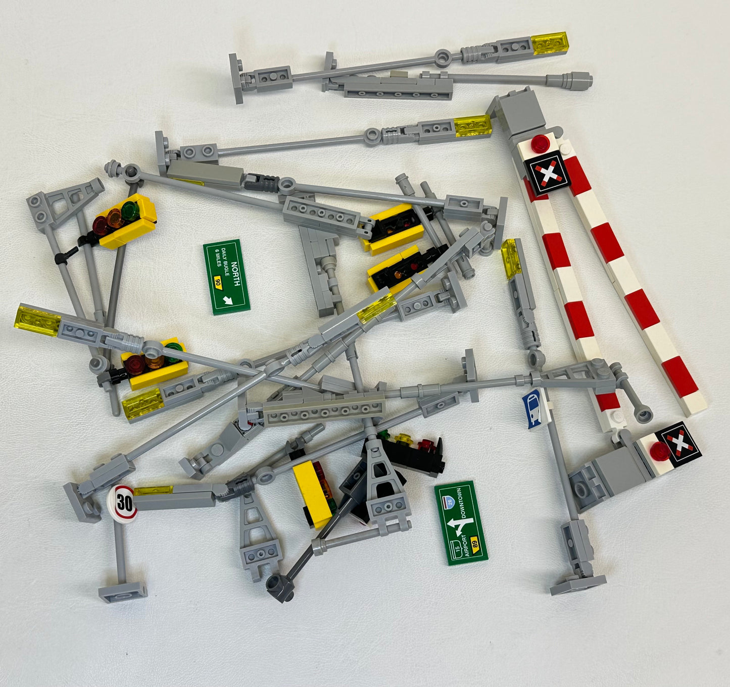 LEGO Road Signs, Traffic Lights, Railway Crossing Mixed Fun Pack City Town