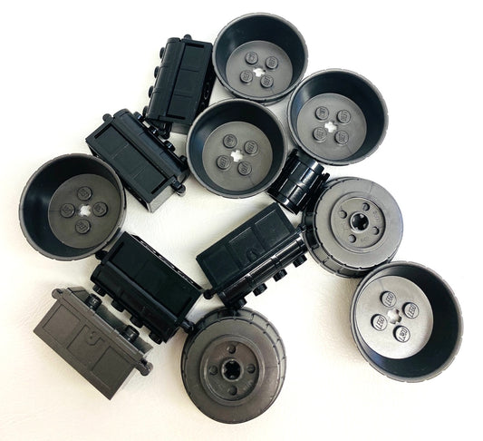 LEGO Pearl Dark Grey and Black Cargo Container Fun Pack Barrels and Treasure Chests