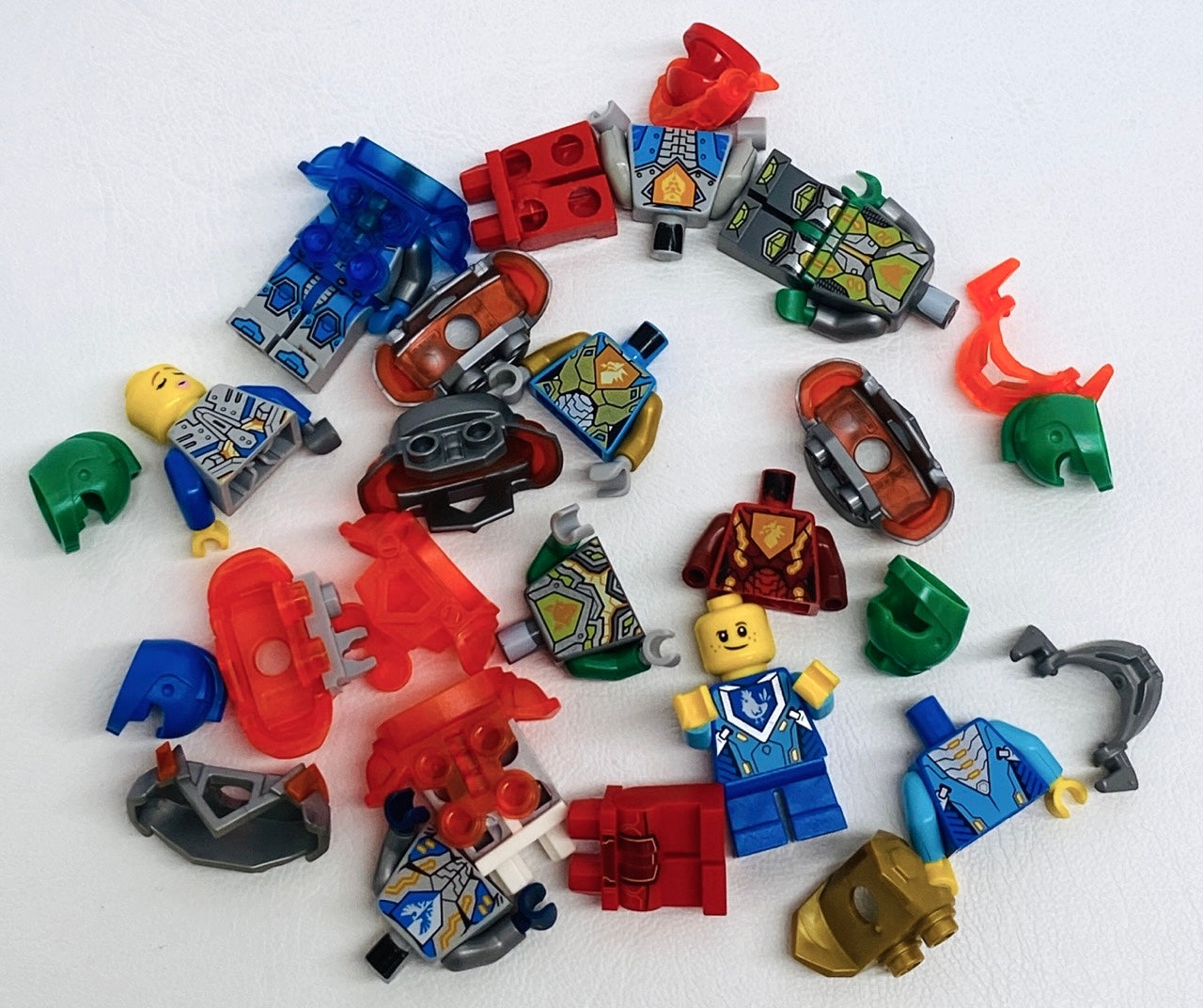 LEGO Nexo Knights Minifigure Pieces Mixed Fun Pack