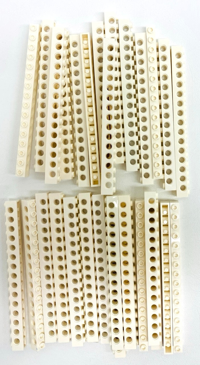 LEGO Technic Brick 1x16 Pack of Approx 30 White