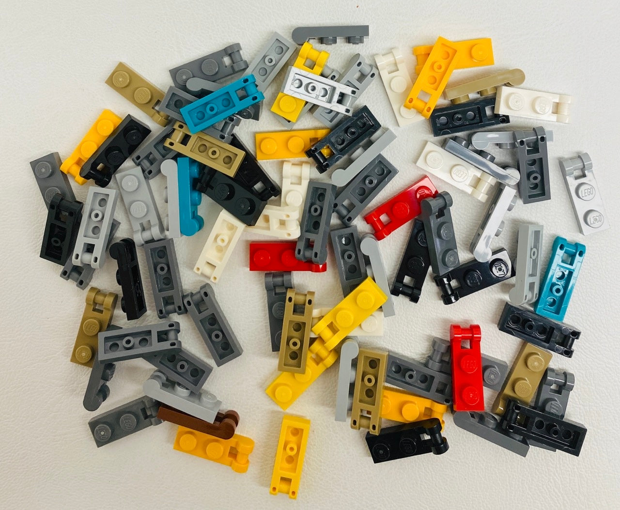 LEGO Plates Fun Pack - 1x2 with Bar Handle on End - Mixed Colours